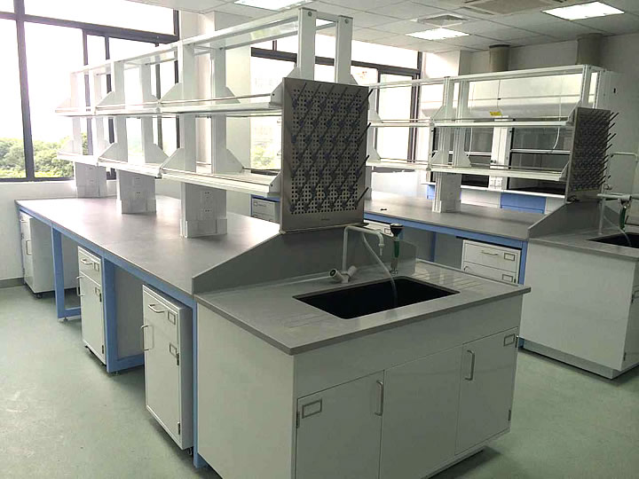 <b>实验台03</b>